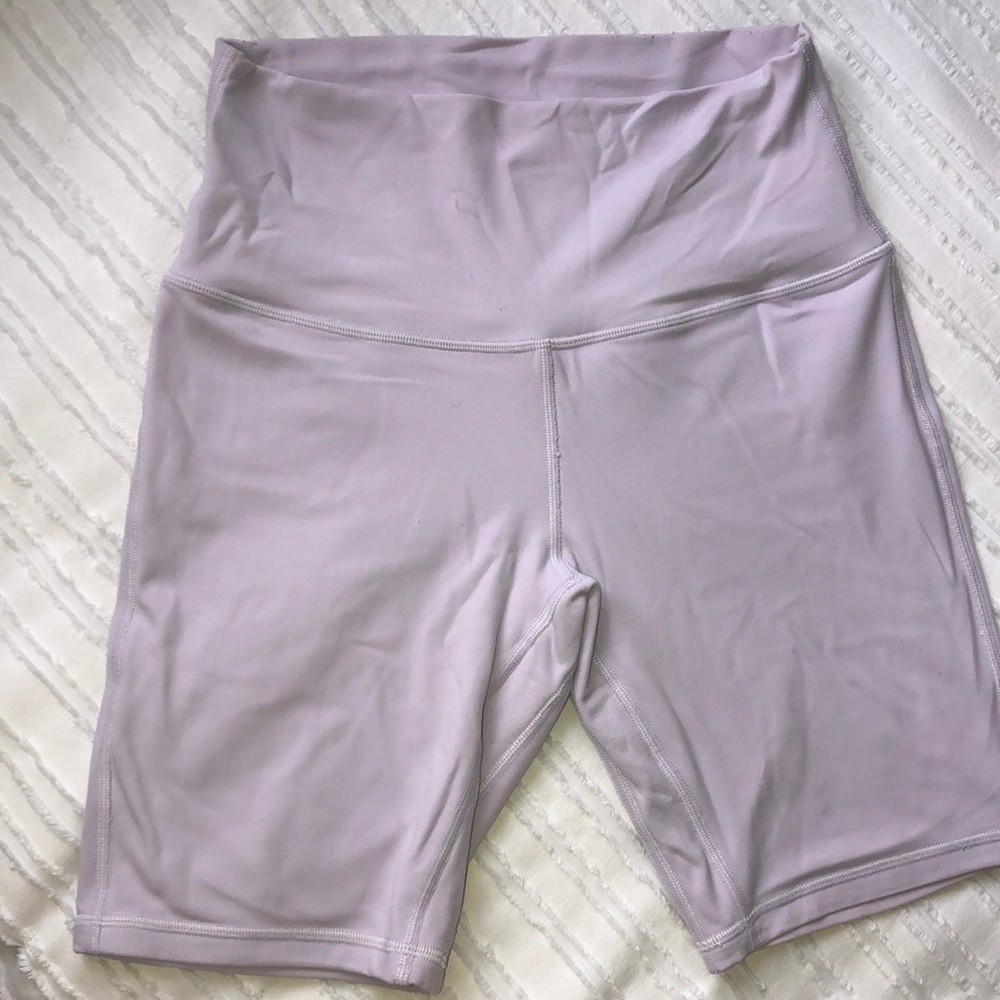 Lilac lulu biker shorts 8 inches size 6